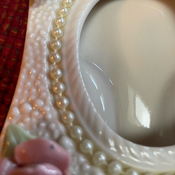 Porcelain picture frame - Picture 6 of 6